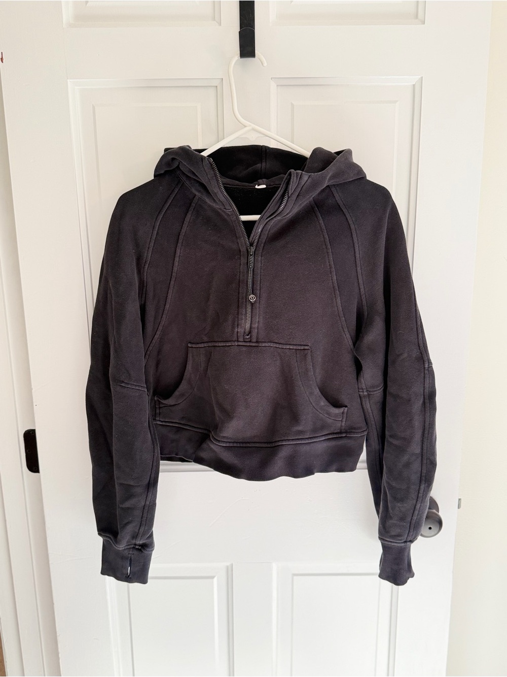 Lululemon Scuba Half Zip Cropped Hoodie Black Size S 6 Fleece Thumbholes
